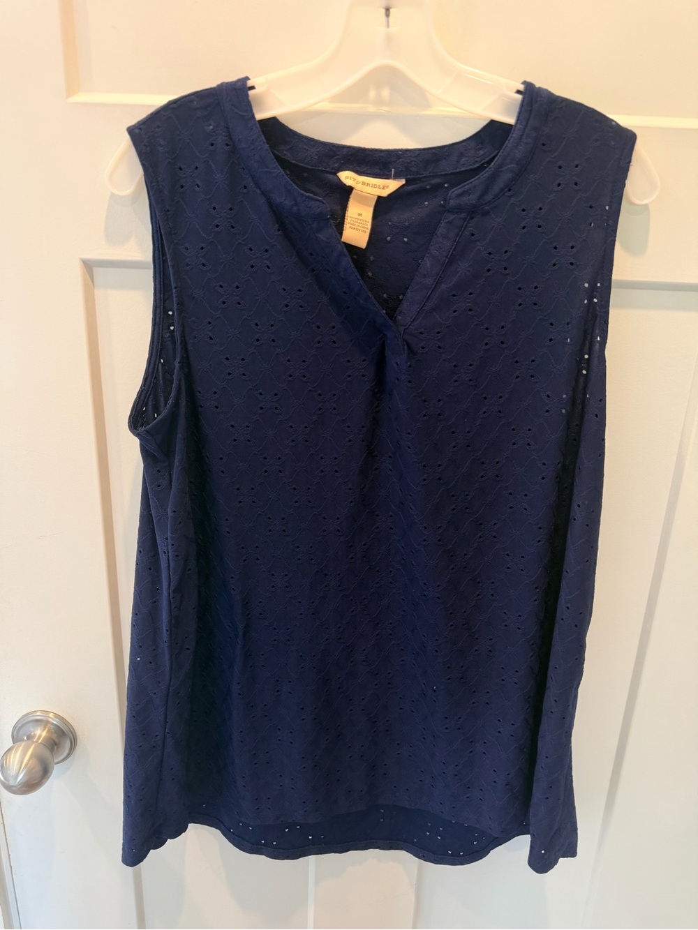 Bit & Bridle Medium Navy Blue Eyelet Sleeveless Top Split Neck Stretch Blouse